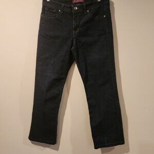 GLORIA VANDERBILT dark wash jeans with back flap embroidered pockets size 12
